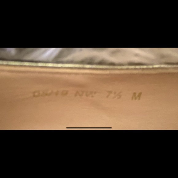 Stuart Weitzman Gabbey Bow  gold flats - Picture 5 of 6